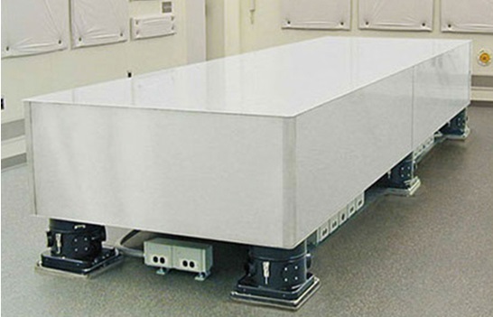 主動(dòng)隔振平臺(tái)系統(tǒng)(圖4) 主動(dòng)隔振平臺(tái)