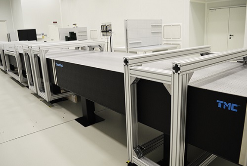 拼接光學(xué)平臺(圖5) 拼接光學(xué)平臺(圖5)