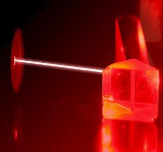 如何對激光二極管輸出通量進(jìn)行測量(圖1) 如何對激光二極管輸出通量進(jìn)行測量(圖1)